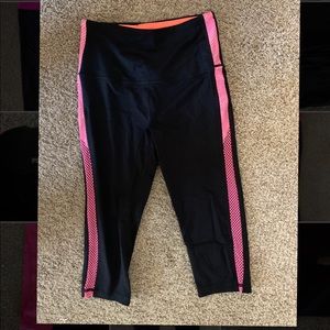 PINK VICTORIA’S SECRET yoga pants